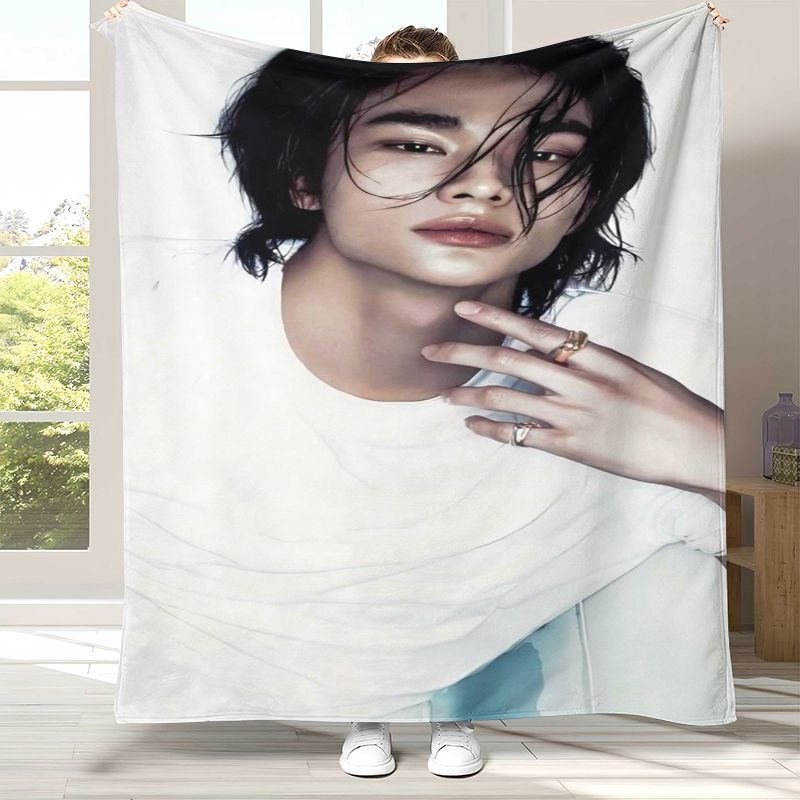 SK Korean F-Felixs Star Lee Yo - Modern Korean Lifestyle ulasan dan harga